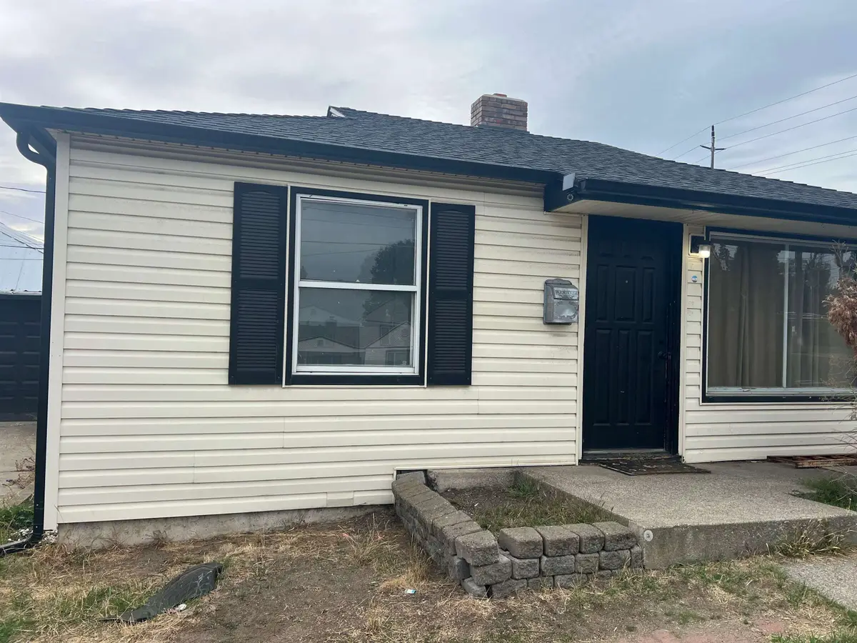 6219 N Alberta St, Spokane, WA 99205 - #1