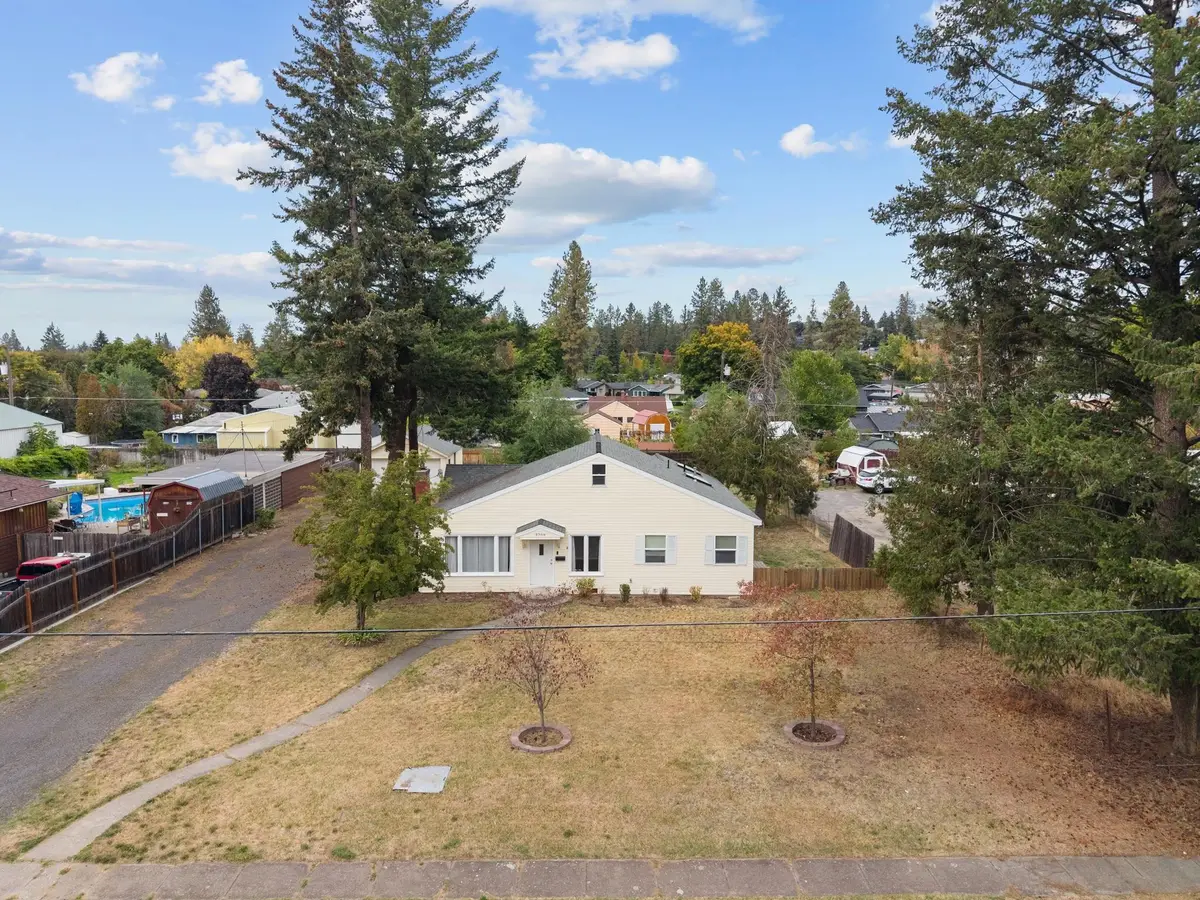 3706 W Broad Ave, Spokane, WA 99205 - #1