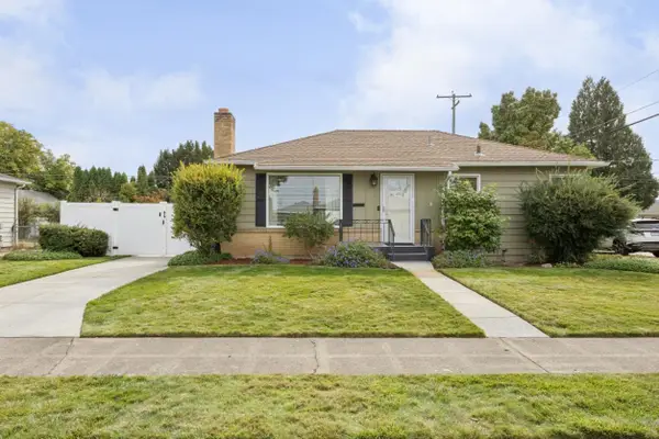 4823 W Hoffman Pl, Spokane, WA 99205