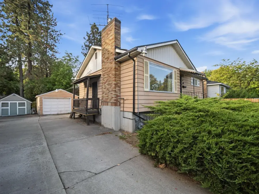 307 W 15th St, Spokane, WA 99203 - #2