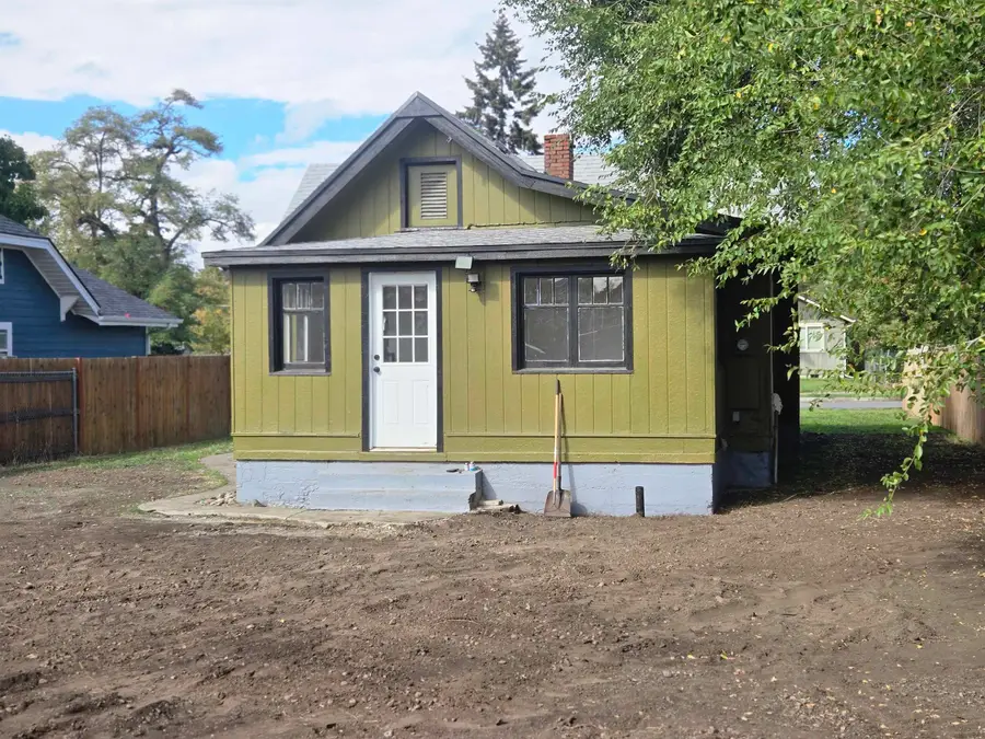 2208 E Sharp Ave, Spokane, WA 99202 - #3