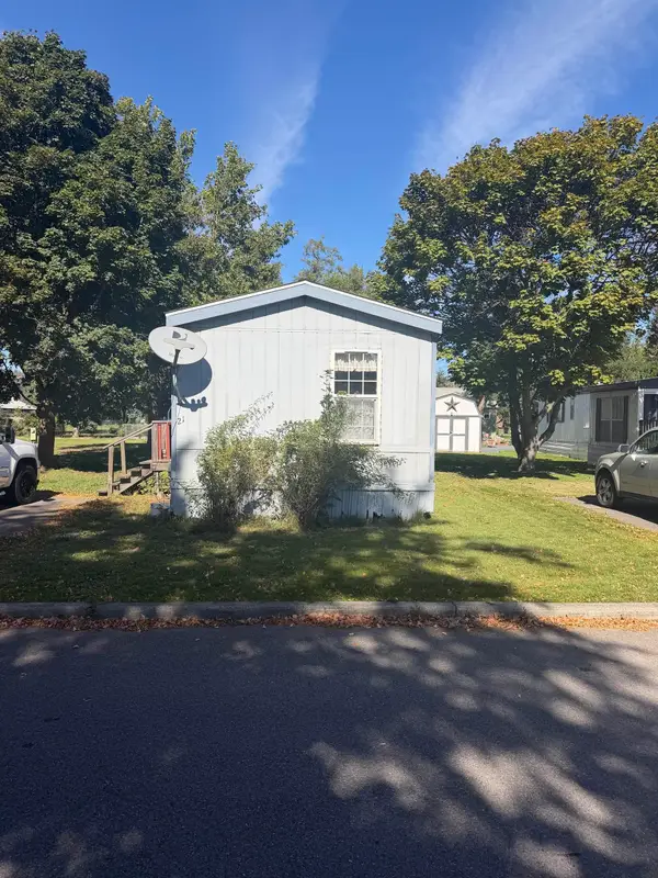 22105 E Wellesley Ave, Otis Orchards, WA 99027