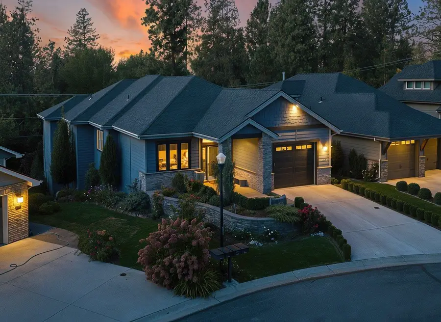 2107 E Peachtree Ct, Spokane, WA 99203 - #2