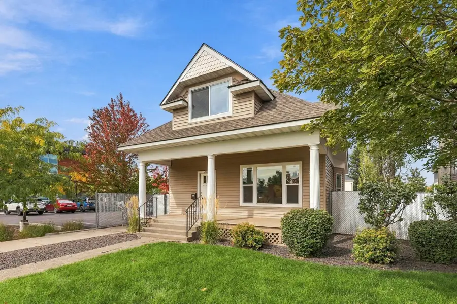 217 E Indiana Ave, Spokane, WA 99207 - #3