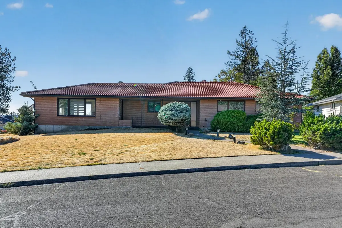 7011 N G St, Spokane, WA 99208 - #1