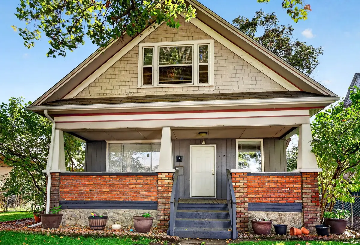 1207 W Shannon Ave, Spokane, WA 99205 - #1
