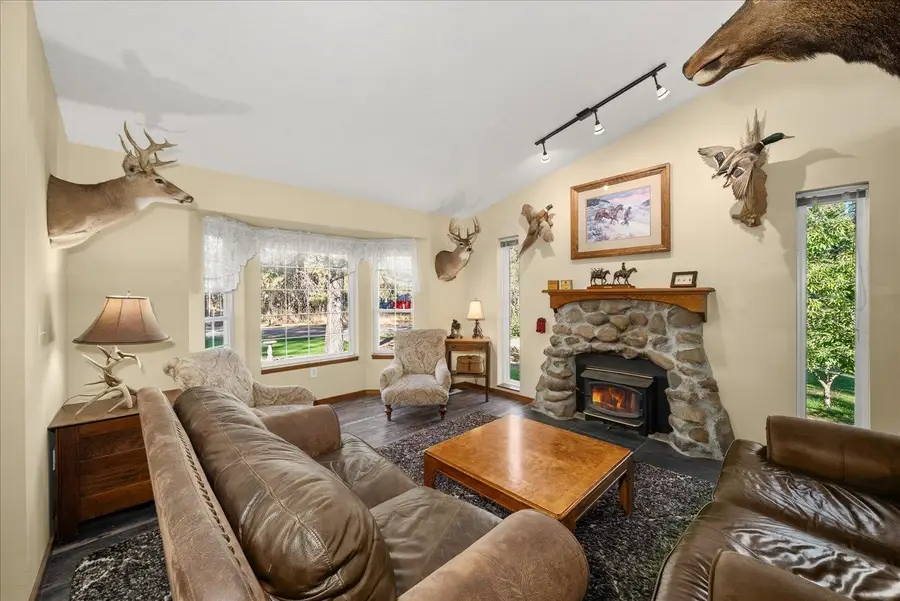 14905 W Maybob Rd, Nine Mile Falls, WA 99026 - #3
