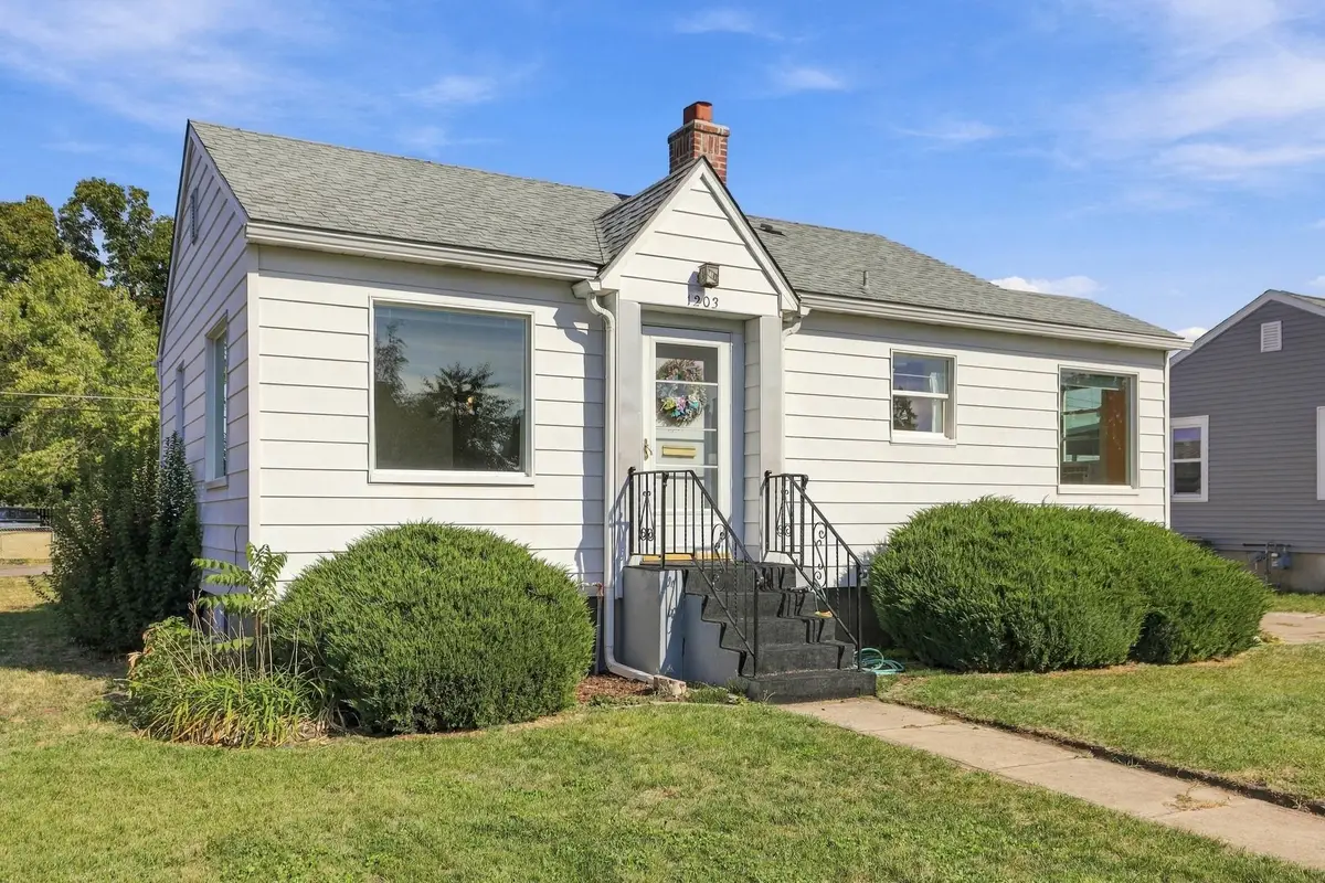 1203 E Providence Ave, Spokane, WA 99207 - #1