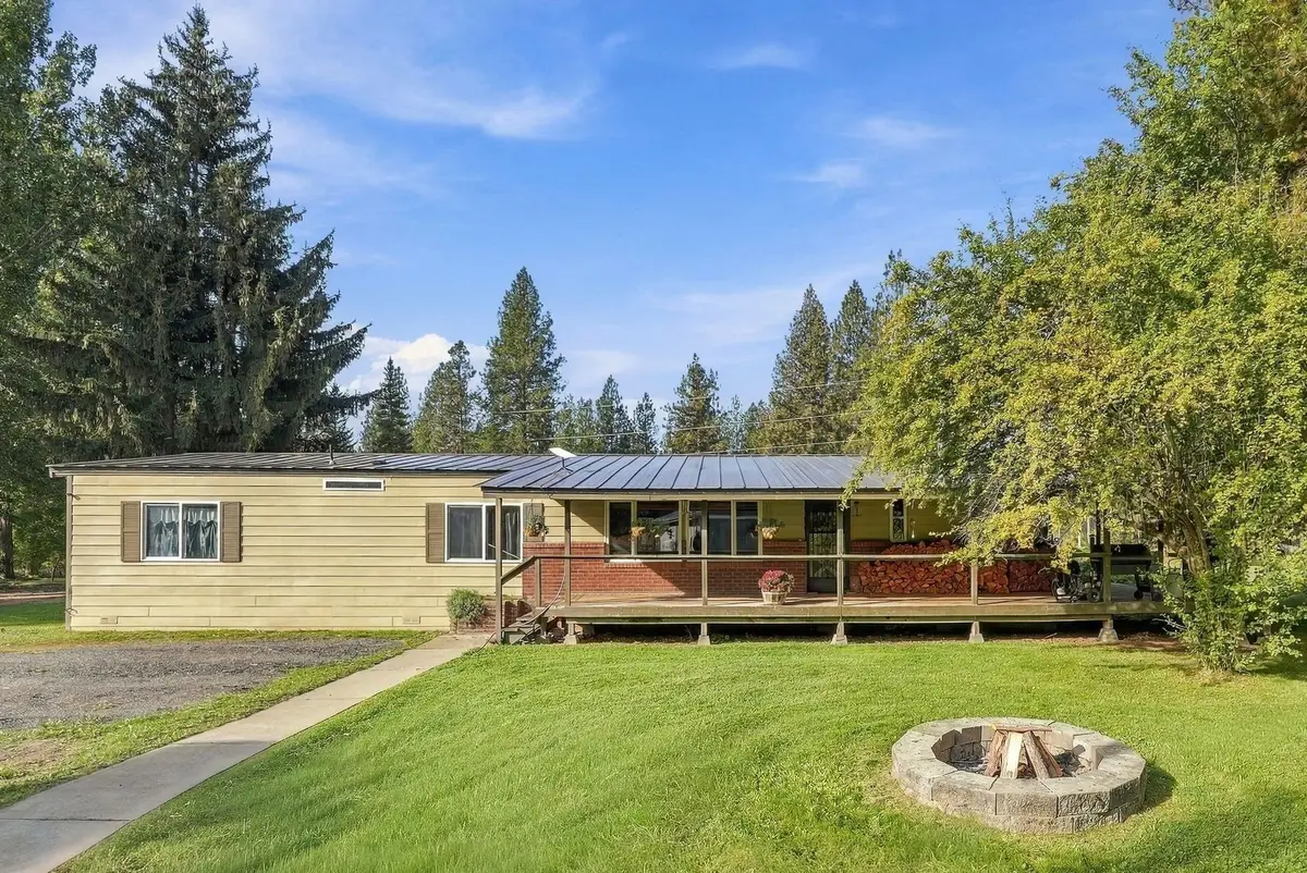 1924 W Burroughs Rd, Deer Park, WA 99006 - #1