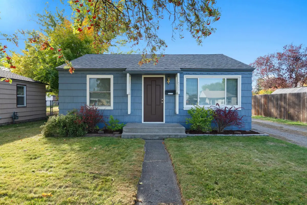 5515 N Cochran St, Spokane, WA 99205 - #1