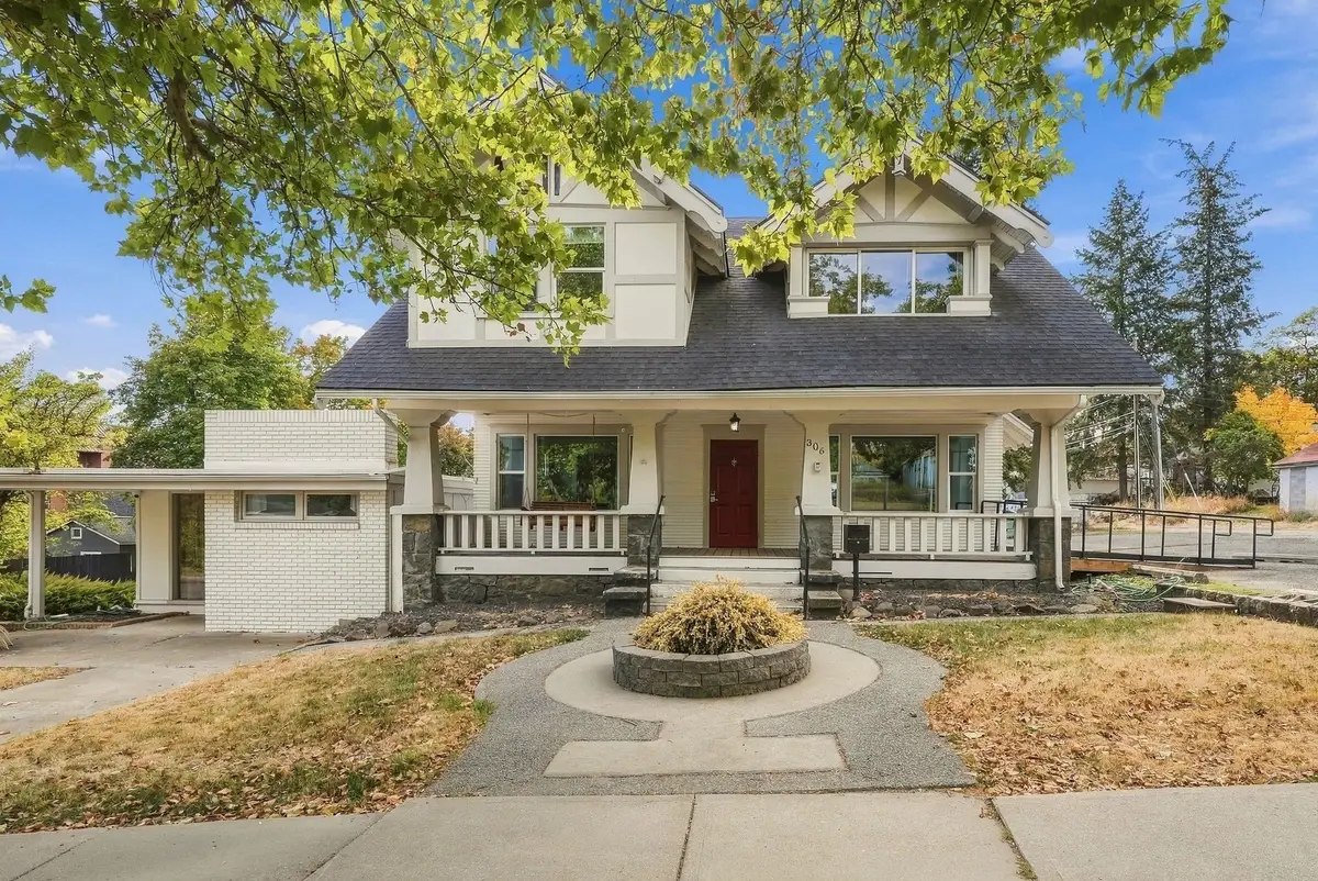 306 College Ave, Cheney, WA 99004 - #1