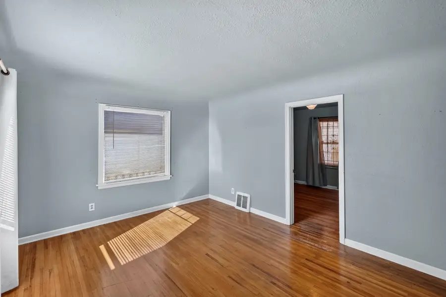 2911 E Hoffman Ave, Spokane, WA 99207 - #2