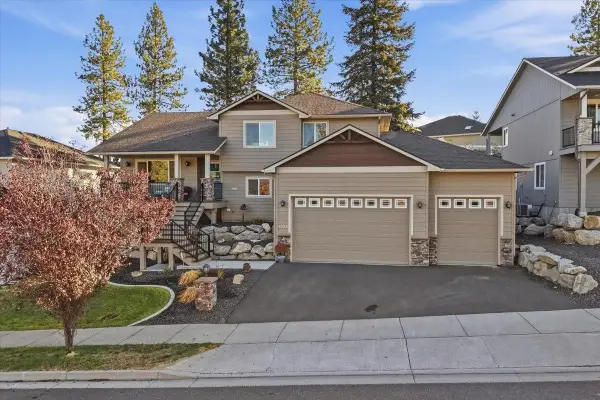 13414 N Mayfair Ln, Spokane, WA 99208