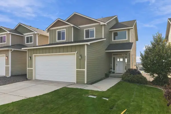 8593 N James Dr, Spokane, WA 99208