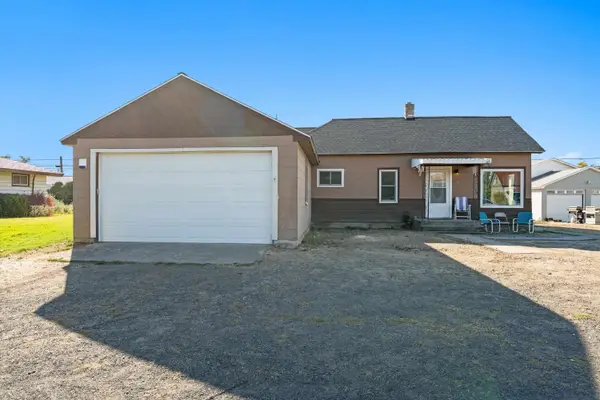 611 W 4th St, Sprague, WA 99032