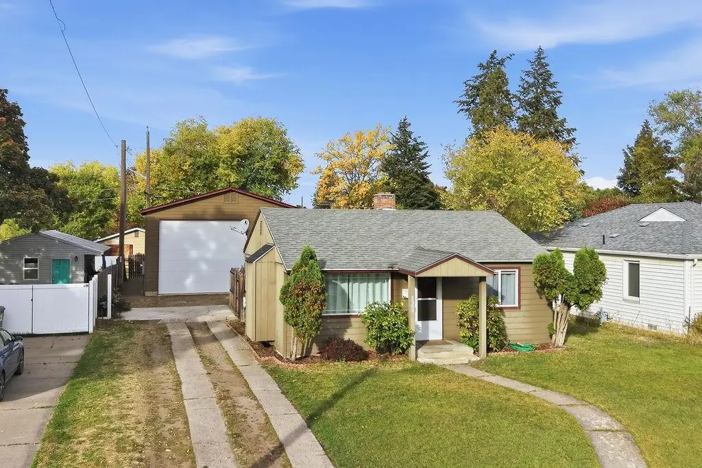5609 N Cochran St, Spokane, WA 99205 - #1