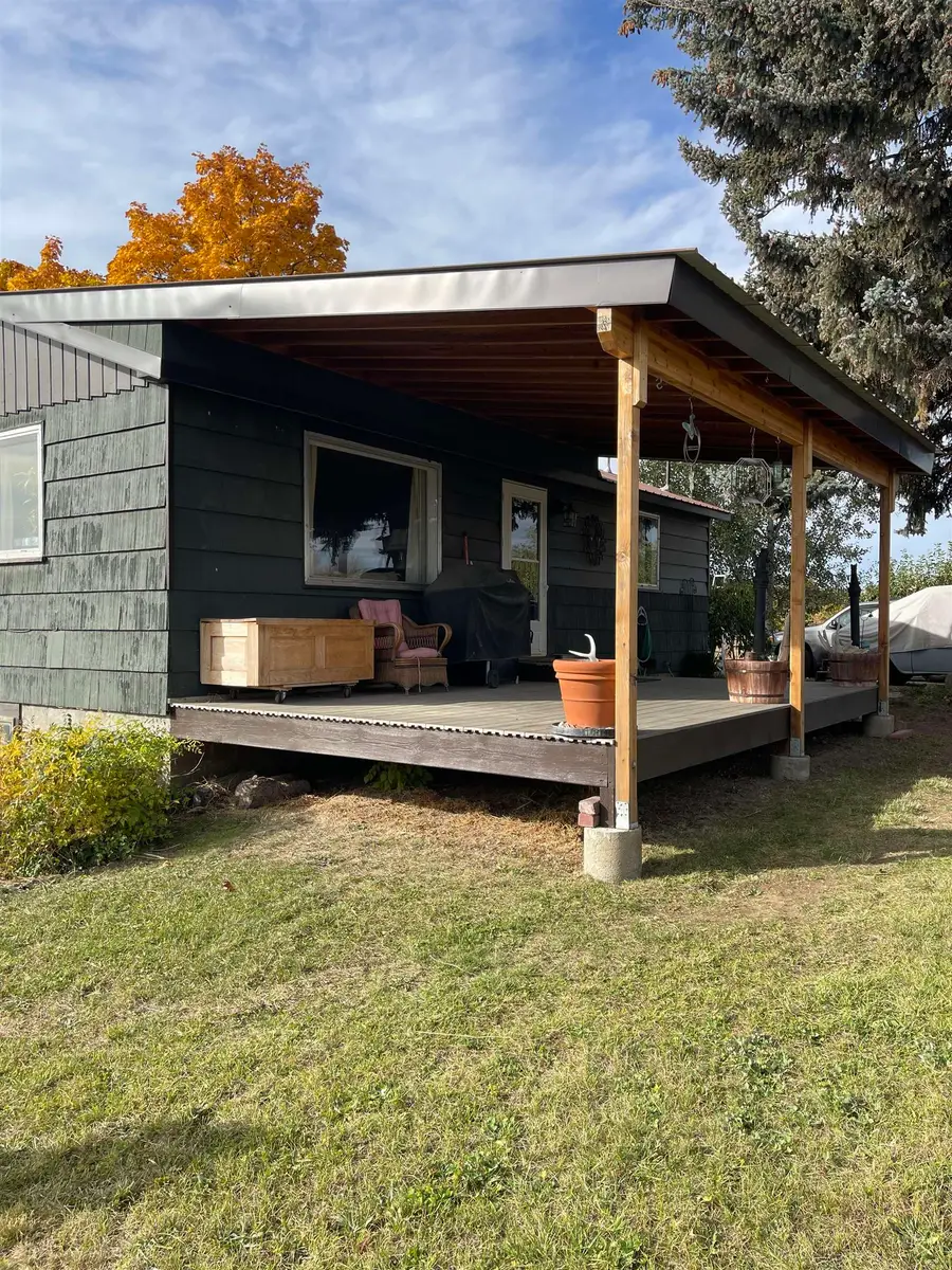 8712 E Greenbluff Rd, Colbert, WA 99005 - #2