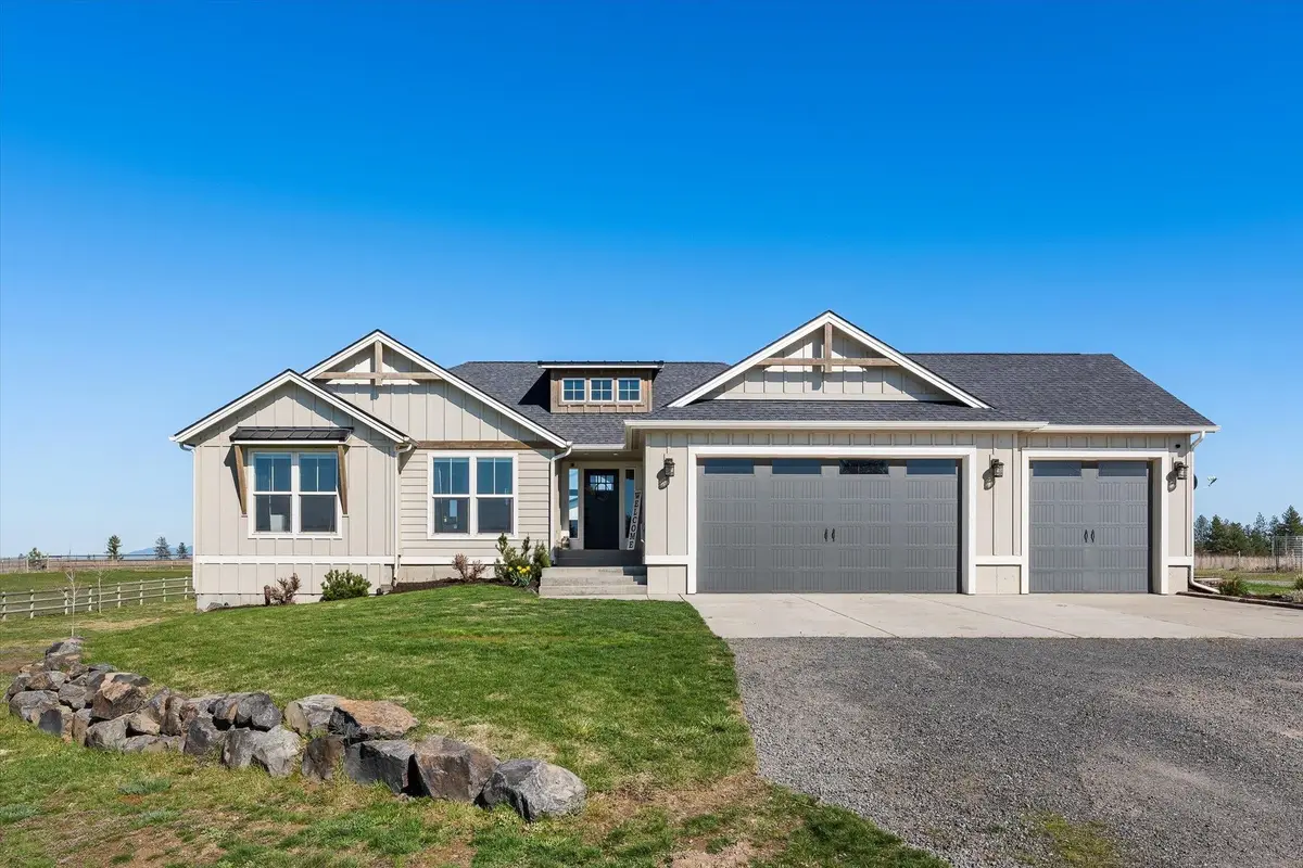 13915 W Lincoln Rd, Spokane, WA 99224 - #1