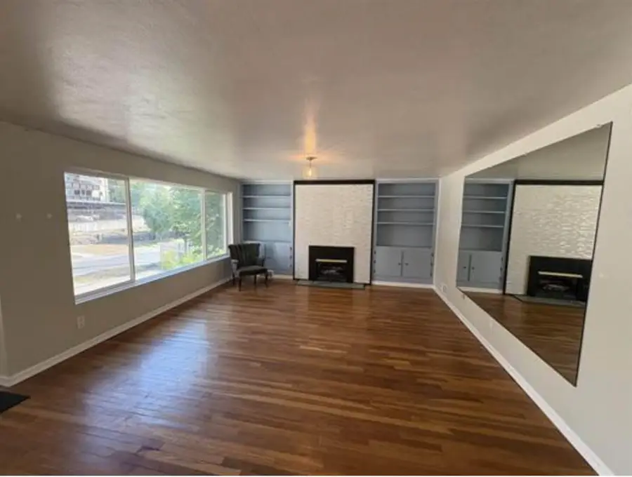 820 / 828 W 11th Ave, Spokane, WA 99204 - #3