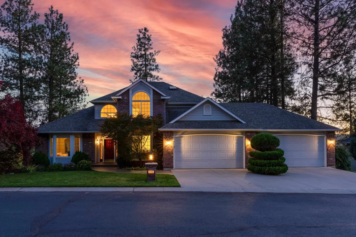 1306 E Blackwood Ln, Spokane, WA 99223 - #1