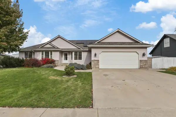 2820 W Hawthorne Rd, Spokane, WA 99208