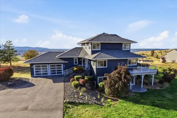 22718 E Dutchmans Ln, Liberty Lake, WA 99019