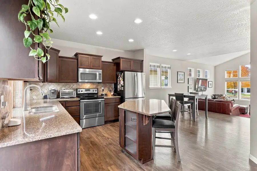 9206 N Rosebury Ln, Spokane, WA 99208 - #3