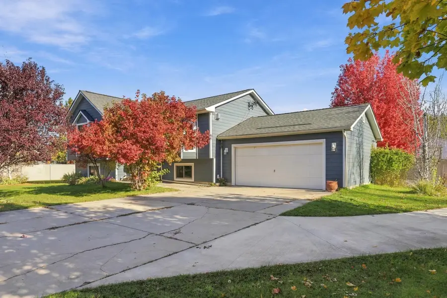 13378 W Greenfield Rd, Nine Mile Falls, WA 99026 - #2