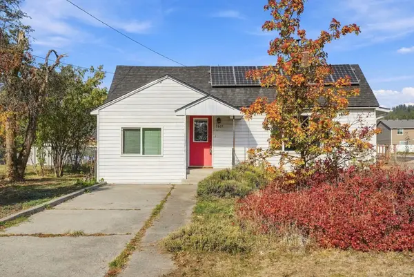 9809 E Upriver Dr, Spokane, WA 99206