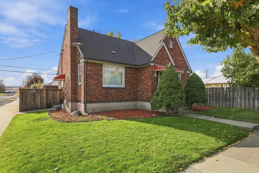 401 W 4th St, Sprague, WA 99032 - #2