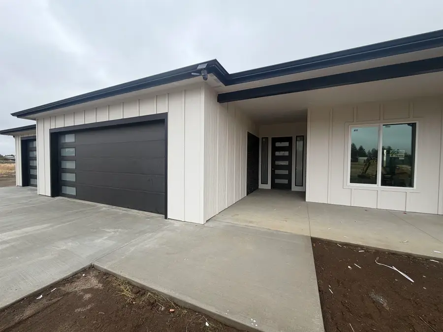 301 S Dover Rd, Medical Lake, WA 99022 - #3