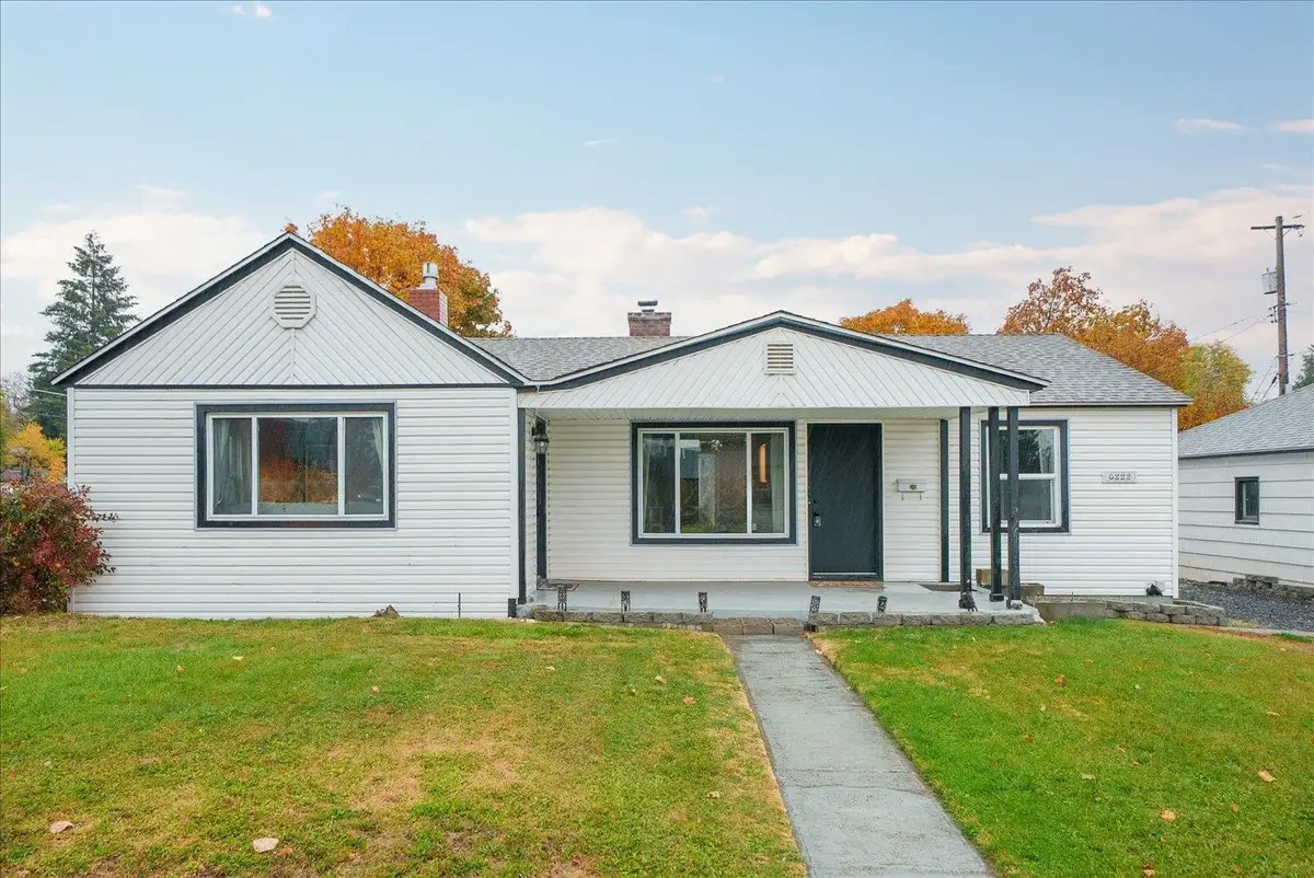 6222 N Alberta St, Spokane, WA 99205 - #1
