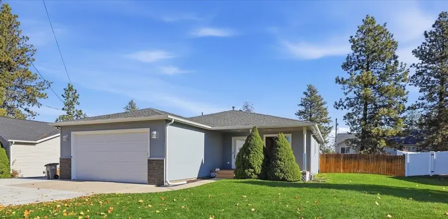 620 N Jefferson St, Medical Lake, WA 99022 - #2