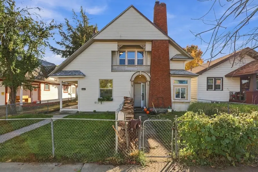 2219-2223 W Gardner Ave, Spokane, WA 99201 - #2