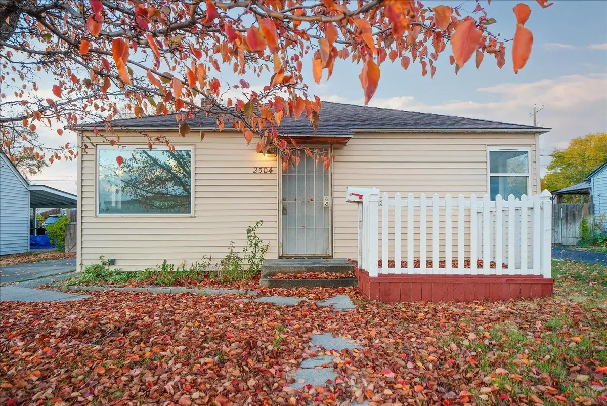 2504 W Wellesley Ave, Spokane, WA 99205 - #1