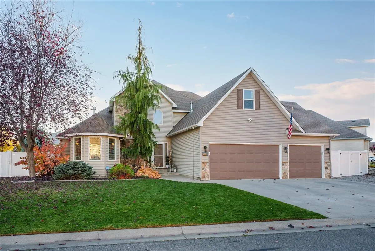 16320 E 9th Ln, Spokane Valley, WA 99037 - #1