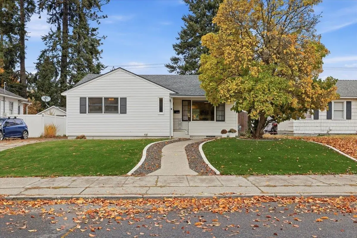 1027 E 38th Ave, Spokane, WA 99203 - #1