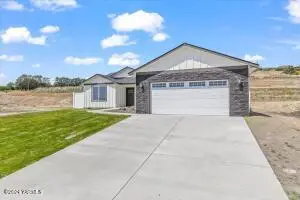 NKA SW Crescent Ave #119, Sunnyside, WA 98944 - Image #2