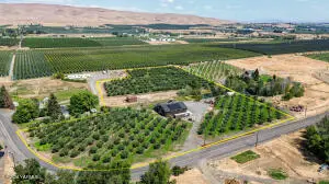 1355 Cook Rd, Yakima, WA 98908 - Image #2