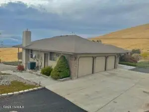 300 Coyote Creek Rd, Yakima, WA 98901 - Image #3