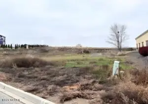 2675 Allen Rd, Sunnyside, WA 98944 - Image #3