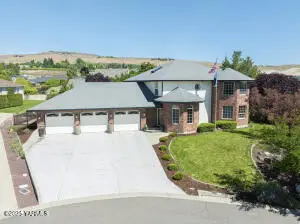 9203 W Yakima Ct, Yakima, WA 98908