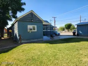 10 S Date St, Toppenish, WA 98948 - Image #3