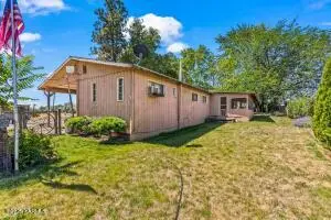 754 Kings Ln, Wapato, WA 98951 - Image #2