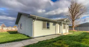 2005 S Ledwich Ave, Union Gap, WA 98903 - Image #1