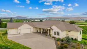 6300 Horizon View Ln, Yakima, WA 98901 - Image #2