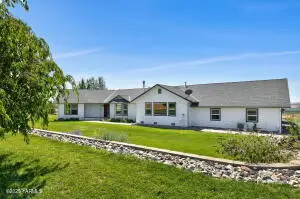 505 Faucher Rd, Moxee, WA 98936 - Image #2