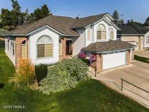4 N 78th Ave, Yakima, WA 98908