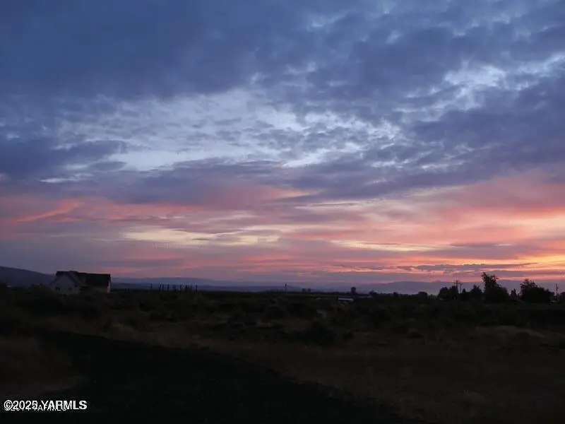 NKA Cottonwood Canyon Rd, Yakima, WA 98908 - #1