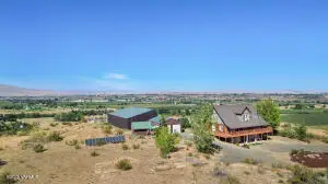 2108 Pioneer Way, Yakima, WA 98908 - Image #1